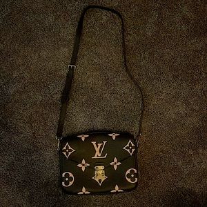 Louis Vuitton shoulder bag